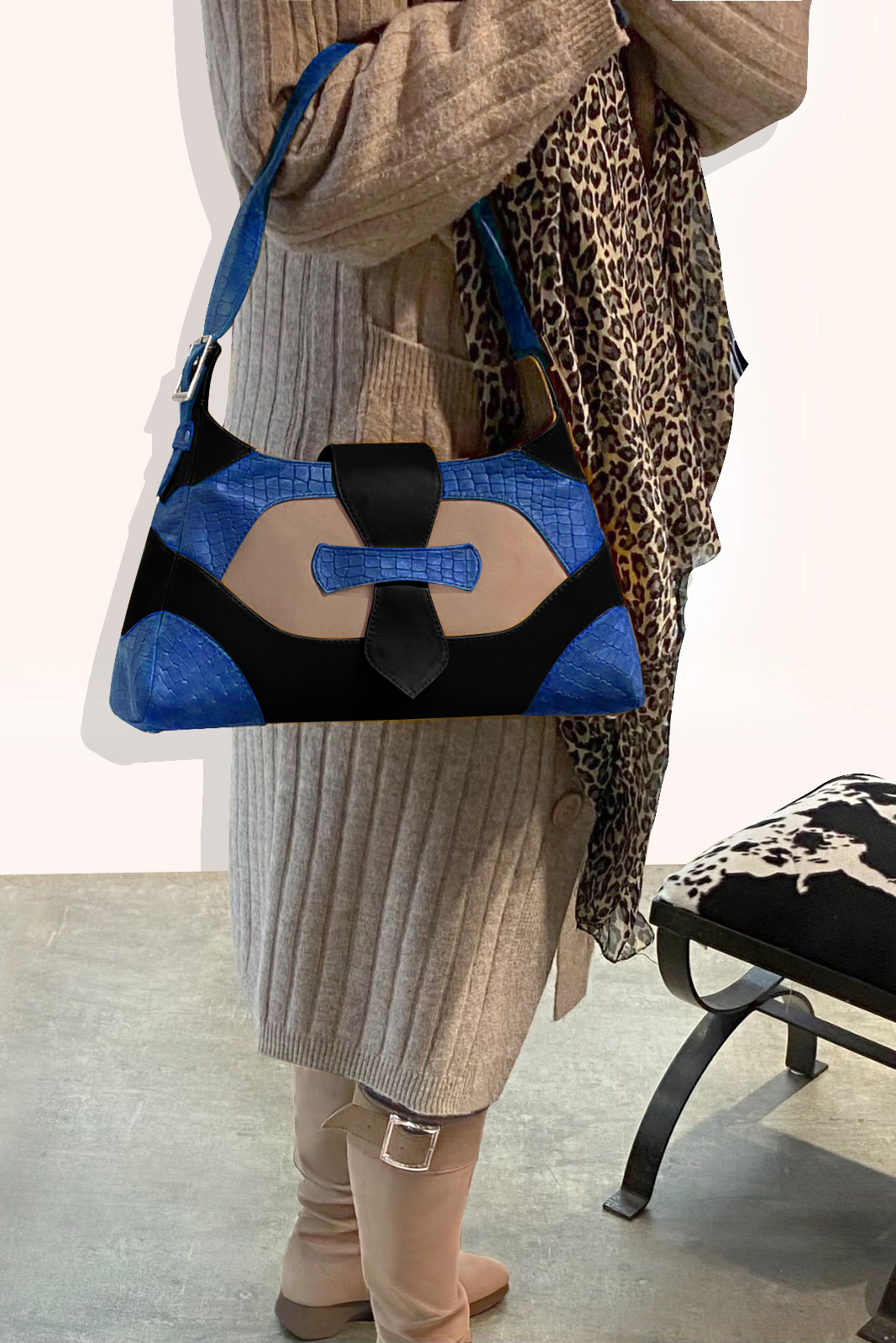 Grand sac porté à l'épaule habillé femme en cuir bleu électrique, beige biscuit et noir mat - Vue porté
