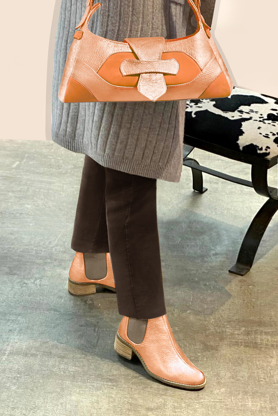 Sac porté à l'épaule habillé femme en cuir orange abricot et orange curcuma - Vue porté