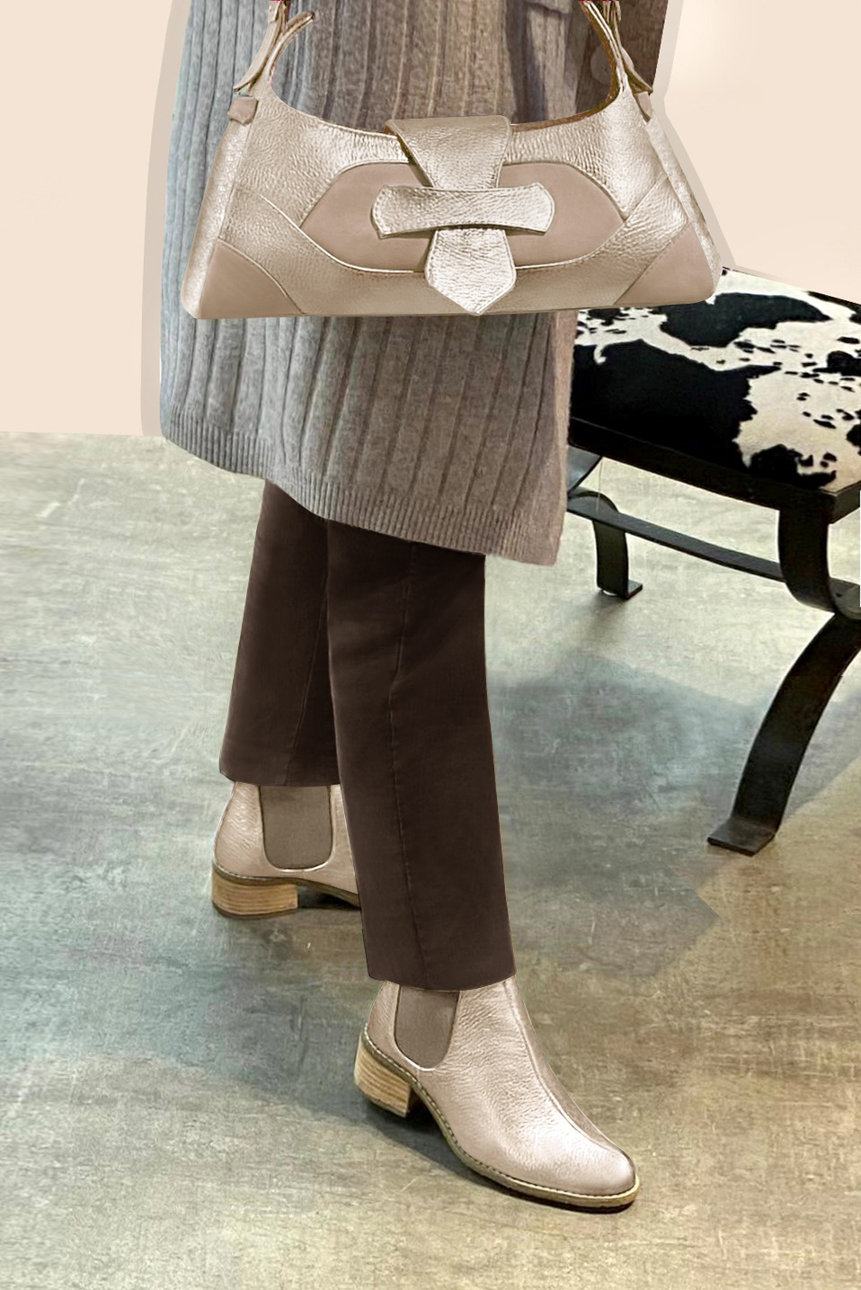 Sac porté à l'épaule pour femme en cuir sable et doré - Vue porté