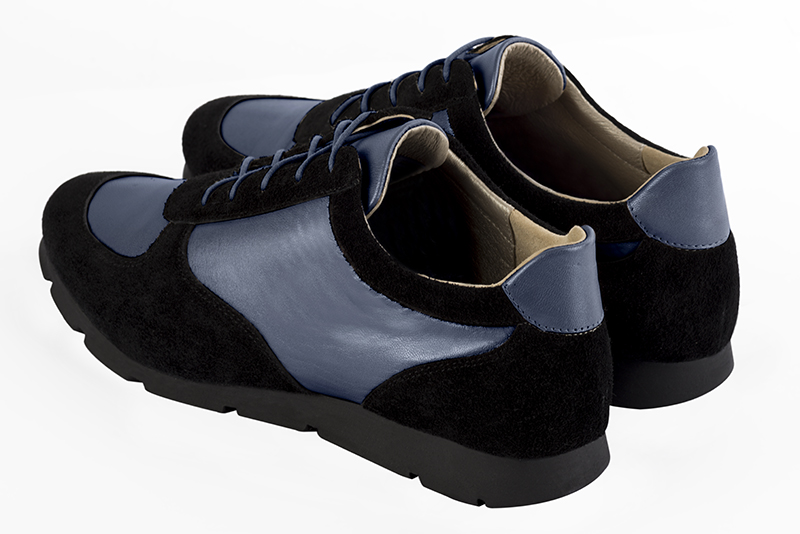 Basket femme : Sneaker femme bicolore urbain luxe couleur noir mat et bleu indigo. Semelle fine. Dessus et doublure cuir. Personnalisable - Florence KOOIJMAN