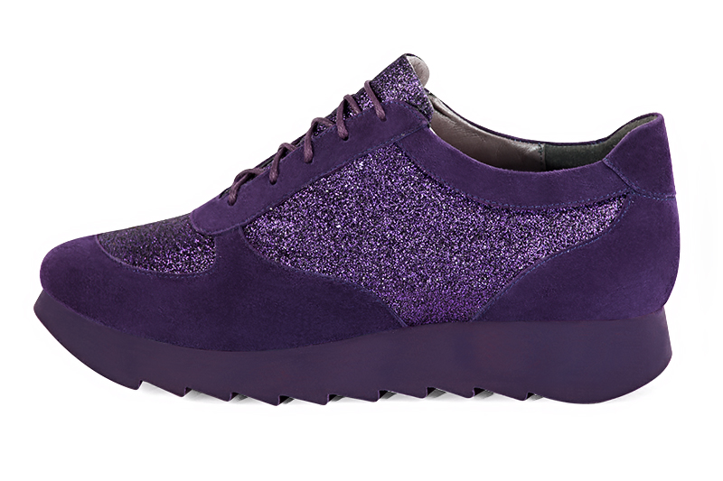 Basket femme habillée : Sneaker urbain unie  couleur violet améthyste. Semelle épaisse. Doublure cuir. Vue de profil - Florence KOOIJMAN