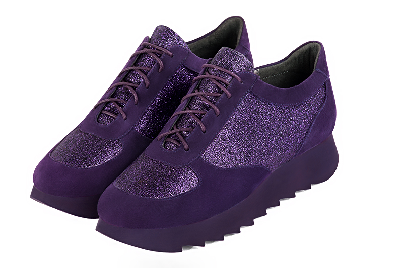 Basket femme habillée : Sneaker urbain unie  couleur violet améthyste. Semelle épaisse. Doublure cuir Vue avant - Florence KOOIJMAN