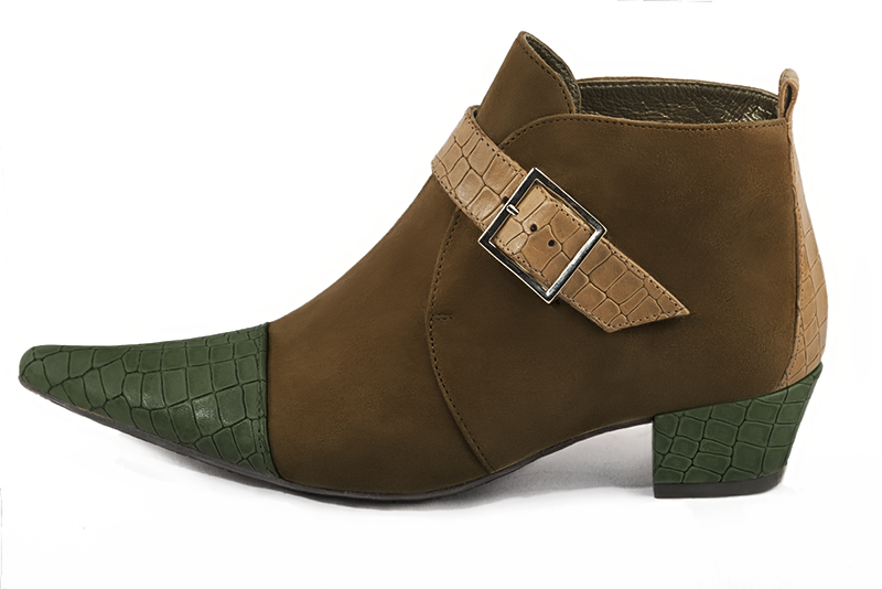Bottines élégantes et raffinées avec des boucles à l'avant, coloris vert bouteille, marron chocolat et beige camel. Bout pointu. Mi-haut. Talon conique. Personnalisation : Choix des cuirs, des couleurs et des talons. Cou-de-pied sur mesure. - Florence KOOIJMAN