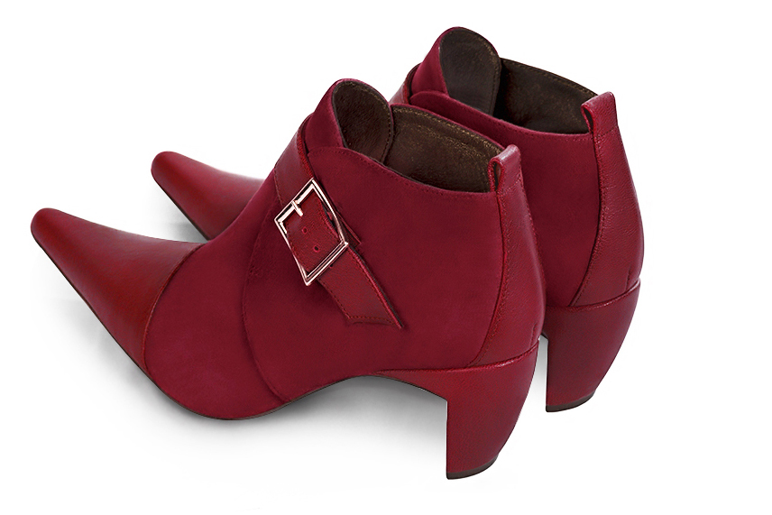 Basket femme habillée :  couleur rouge bordeaux. Semelle fine. Doublure cuir. Vue arrière - Florence KOOIJMAN