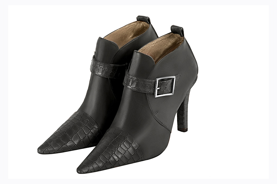 Bottines élégantes et raffinées avec des boucles à l'avant, coloris gris acier. Bout pointu. Haut. Talon fin. Personnalisation : Choix des cuirs, des couleurs et des talons. Cou-de-pied sur mesure. - Florence KOOIJMAN