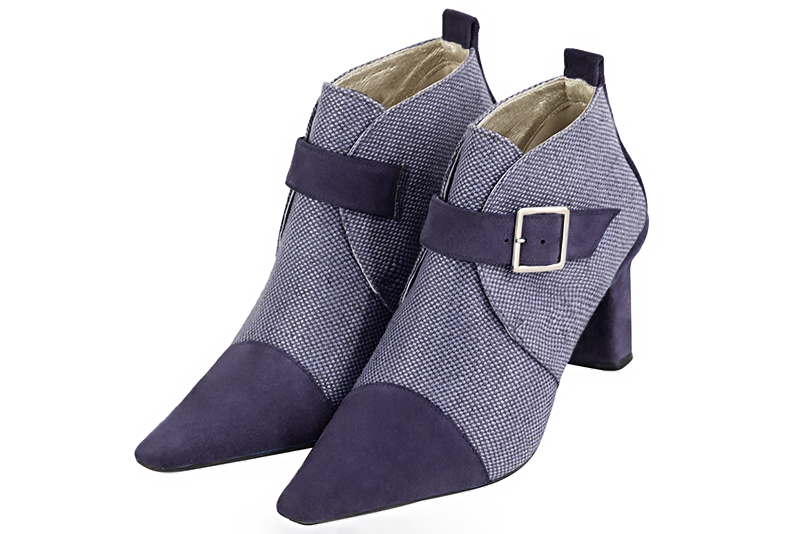Bottines élégantes et raffinées avec des boucles à l'avant, coloris violet lavande. Bout effilé. Haut. Talon trotteur. Personnalisation : Choix des cuirs, des couleurs et des talons. Cou-de-pied sur mesure. - Florence KOOIJMAN