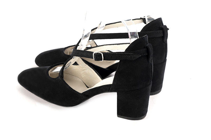 Chaussures brides croisées femme. .  - Vue arrière