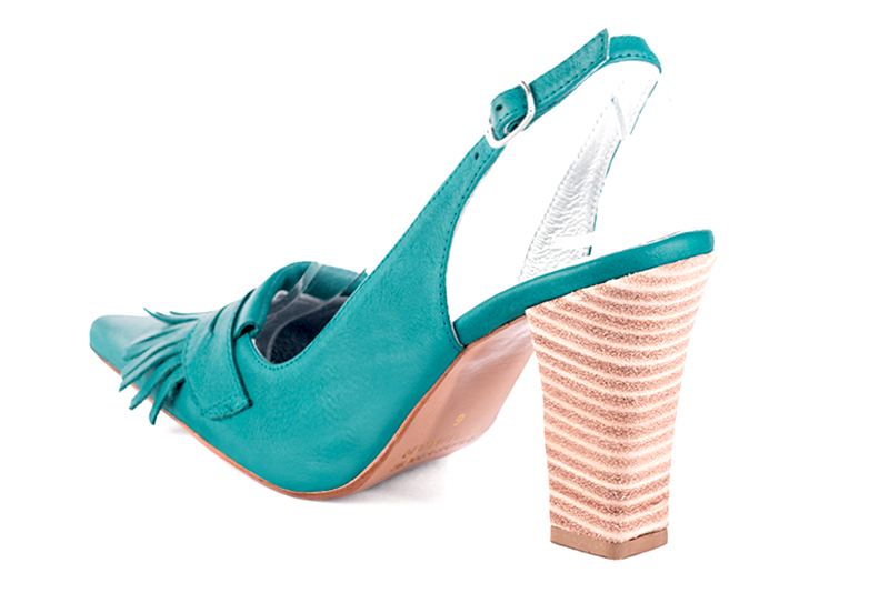 Escarpins habillés, élégants et raffinés, avec une bride à l'arrière, coloris bleu turquoise. Bout pointu. Haut. Talon trotteur. Cérémonie, soirée, cocktail, évènementiel. Personnalisation : Choix des cuirs, 
                des couleurs et des talons. Petites et grandes pointures. - Florence KOOIJMAN
