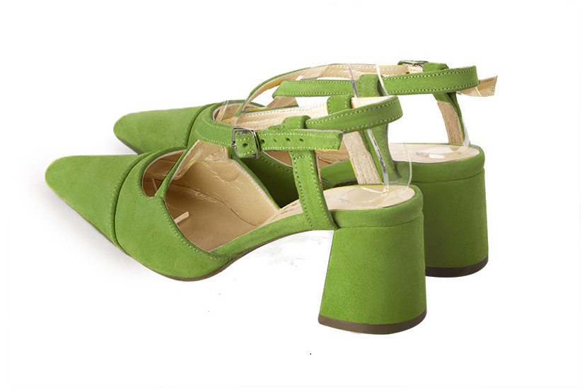Chaussure femme à brides : Chaussure arrière ouvert avec des brides croisées couleur vert anis. Bout effilé. Talon mi-haut évasé. Vue arrière - Florence KOOIJMAN