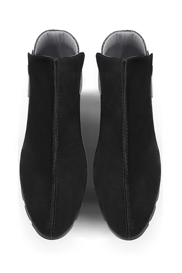 Bottines femme boucles à l'arrière noir mat, gris acier et gris tourterelle. Bout rond. Semelle en gomme - Vue du dessus