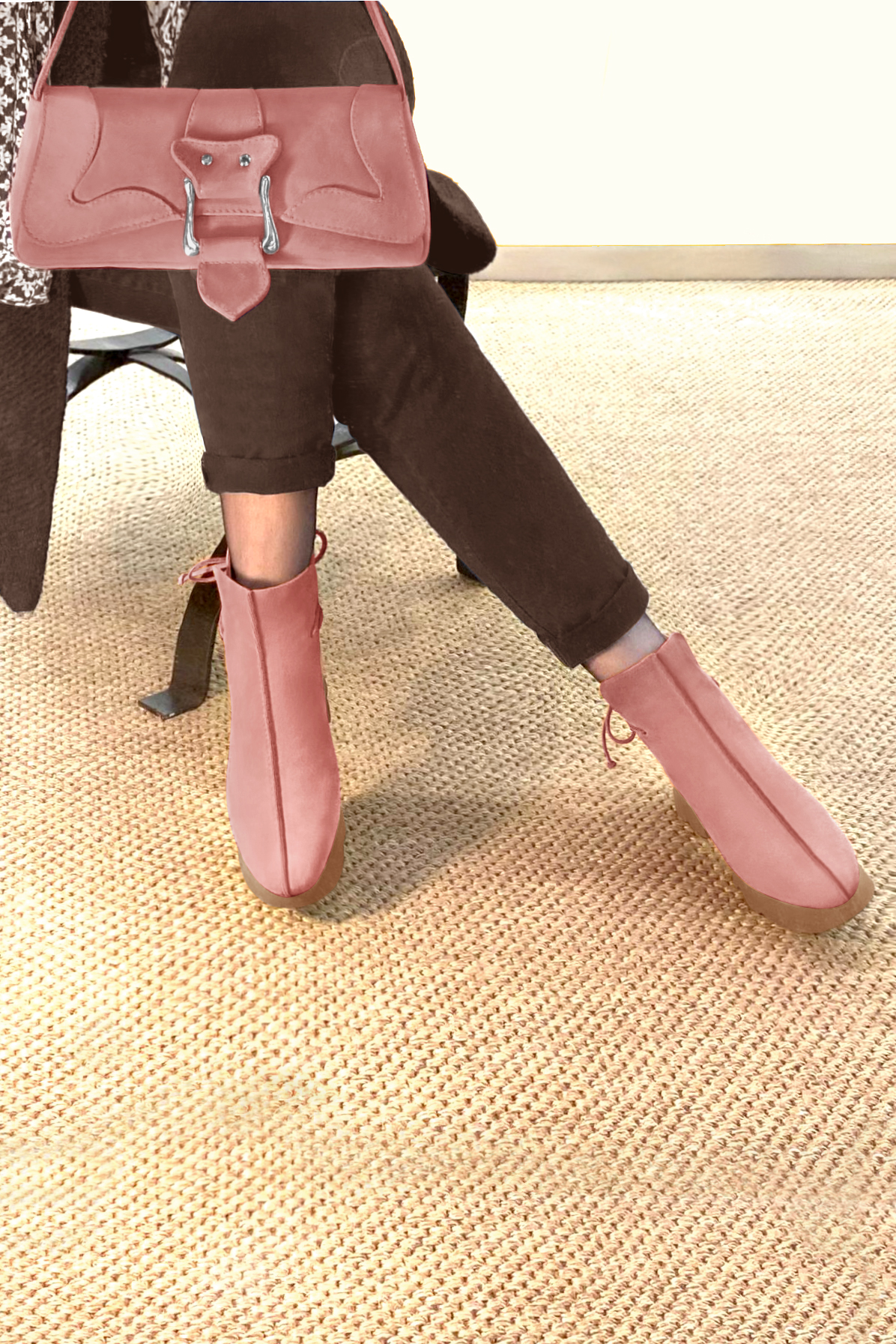 Boots femme : Bottines lacets à l'arrière couleur rose vieux rose. Bout rond. Semelle gomme petit talon. Vue du dessus - Florence KOOIJMAN