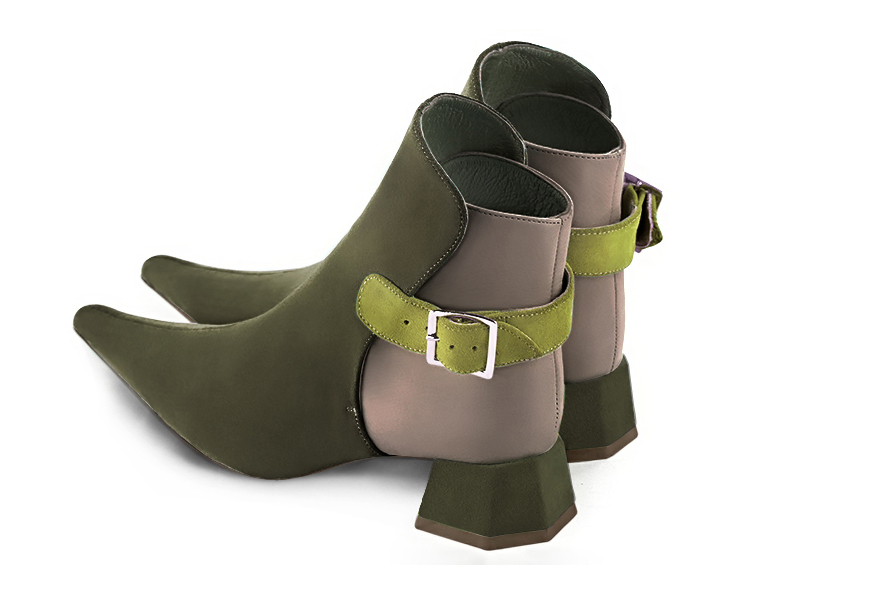 Bottines élégantes et raffinées avec des boucles à l'arrière, coloris vert kaki et beige mastic. Bout pointu. Mi-haut. Talon évasé. Personnalisation : Choix des cuirs, des couleurs et des talons. Cou-de-pied sur mesure. - Florence KOOIJMAN