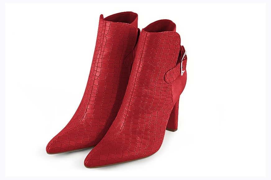 Boots femme : Boots avec des boucles à l'arrière couleur rouge coquelicot. Bout effilé. Talon très haut fin Vue avant - Florence KOOIJMAN