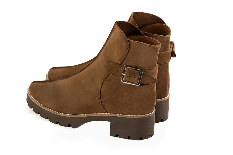 Boots femme : Boots avec des boucles à l'arrière couleur marron caramel. Bout rond. Semelle gomme petit talon. Vue arrière - Florence KOOIJMAN
