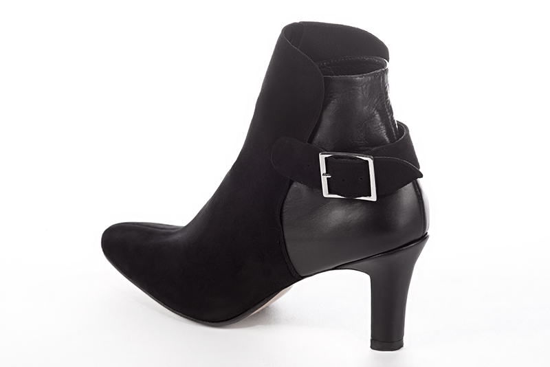 Boots femme : Boots avec des boucles à l'arrière couleur noir mat. Bout rond. Talon haut trotteur. Vue arrière - Florence KOOIJMAN