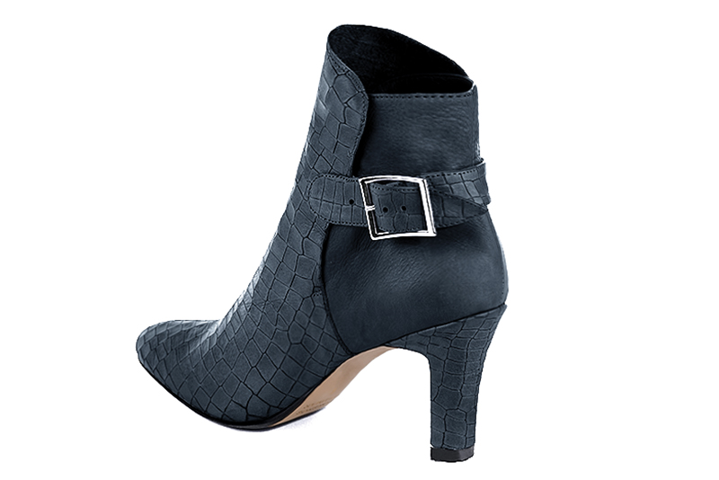 Bottines élégantes et raffinées avec des boucles à l'arrière, coloris bleu denim. Bout rond. Haut. Talon trotteur. Personnalisation : Choix des cuirs, des couleurs et des talons. Cou-de-pied sur mesure. - Florence KOOIJMAN