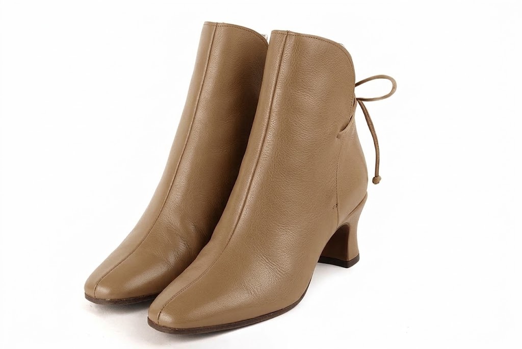 Bottines à laçage arrière pour femme en cuir camel avec bout carré et talon bobine de 6 cm - Vue avant