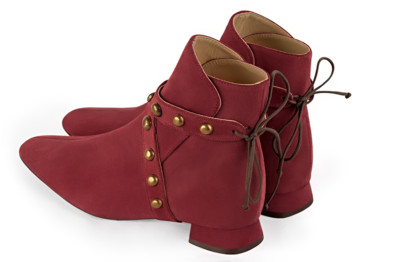 Bottines élégantes et raffinées avec des lacets à l'arrière, coloris rouge bordeaux. Bout carré. Plat. Talon évasé. Personnalisation : Choix des cuirs, des couleurs et des talons. Cou-de-pied sur mesure. - Florence KOOIJMAN
