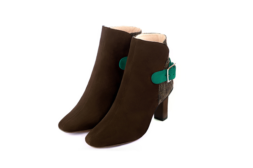 Bottines élégantes et raffinées avec des boucles à l'arrière, coloris marron ébène et vert émeraude. Bout carré. Haut. Talon trotteur. Personnalisation : Choix des cuirs, des couleurs et des talons. Cou-de-pied sur mesure. - Florence KOOIJMAN