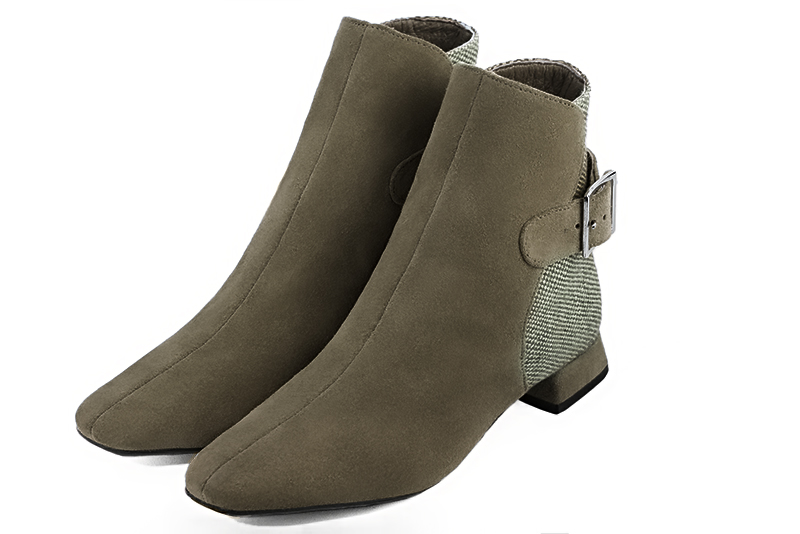 Boots femme : Boots avec des boucles à l'arrière couleur vert kaki. Bout carré. Talon plat évasé Vue avant - Florence KOOIJMAN