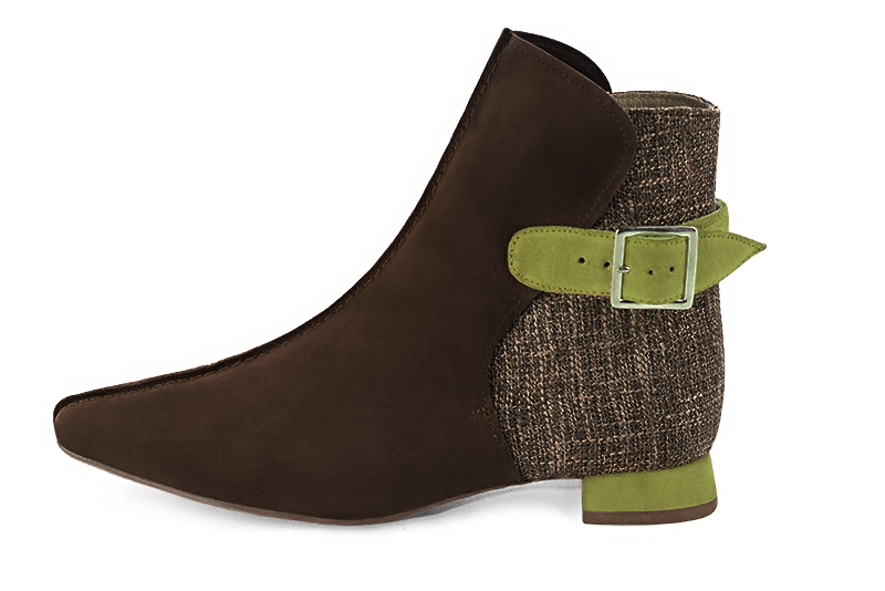 Bottines élégantes et raffinées avec des boucles à l'arrière, coloris marron ébène et vert pistache. Bout carré. Plat. Talon évasé. Personnalisation : Choix des cuirs, des couleurs et des talons. Cou-de-pied sur mesure. - Florence KOOIJMAN