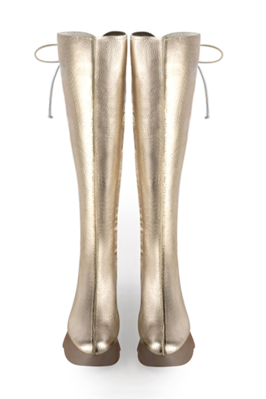 Botte femme : Bottes femme avec des lacets arrières sur mesures couleur or doré. Bout rond. Semelle gomme petit talon. Vue du dessus - Florence KOOIJMAN