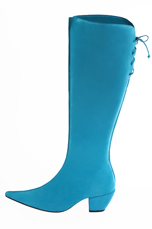 Bottes femme élégantes et raffinées, avec des lacets à l'arrière, réalisées sur mesure, coloris bleu turquoise. Bout pointu. Talon mi-haut bottier. Mollets fins ou larges. Personnalisation : Choix des cuirs, des couleurs et des talons. - Florence KOOIJMAN
