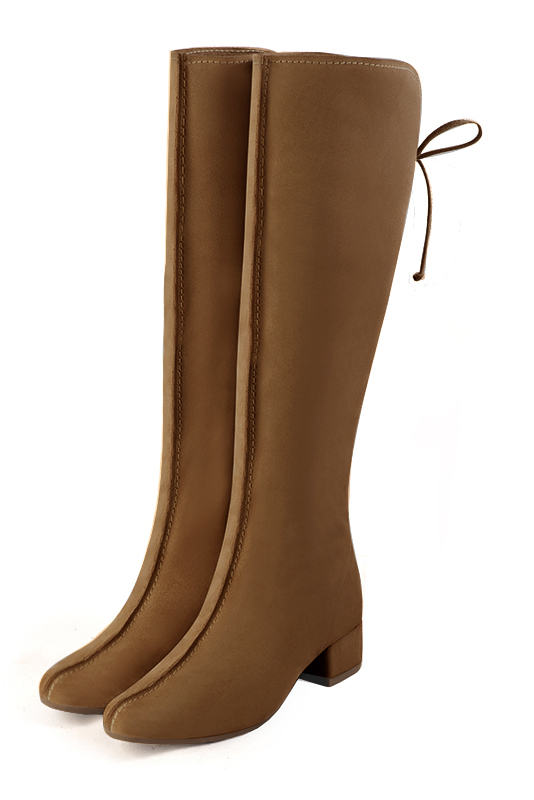 Botte femme : Bottes femme avec des lacets arrières sur mesures couleur marron caramel. Bout rond. Petit talon bottier. Vue avant - Florence KOOIJMAN