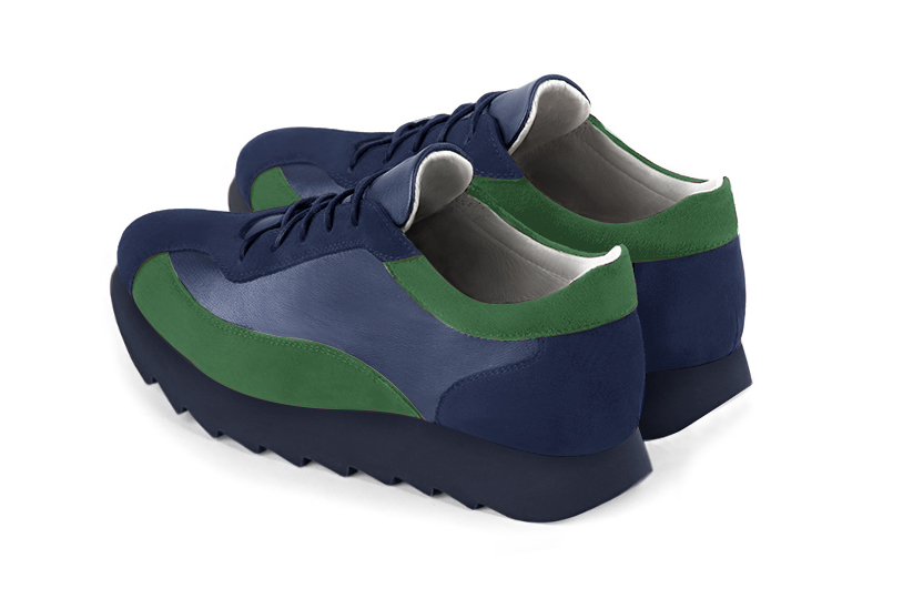 Basket femme habillée :  couleur bleu marine et vert émeraude. Semelle épaisse. Doublure cuir. Vue arrière - Florence KOOIJMAN