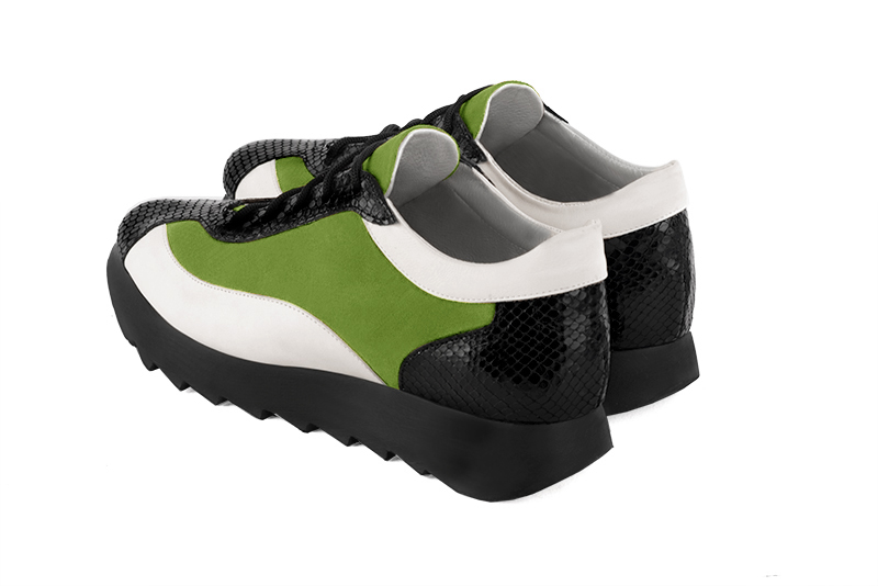 Basket femme habillée :  couleur noir satiné, vert anis et blanc cassé. Semelle épaisse. Doublure cuir. Vue arrière - Florence KOOIJMAN