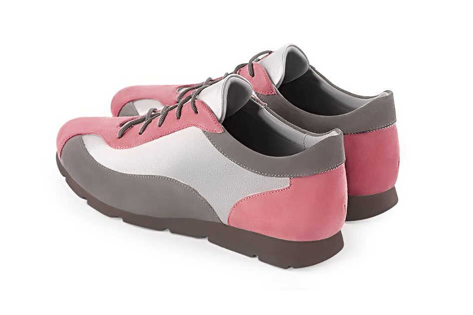 Basket femme habillée : Sneaker urbain bicolore couleur rose camélia, argent platine et gris galet. Semelle fine. Doublure cuir. Vue arrière - Florence KOOIJMAN