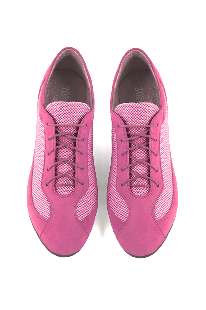 Basket femme habillée : Sneaker urbain unie  couleur rose pivoine. Semelle fine. Doublure cuir. Vue du dessus - Florence KOOIJMAN