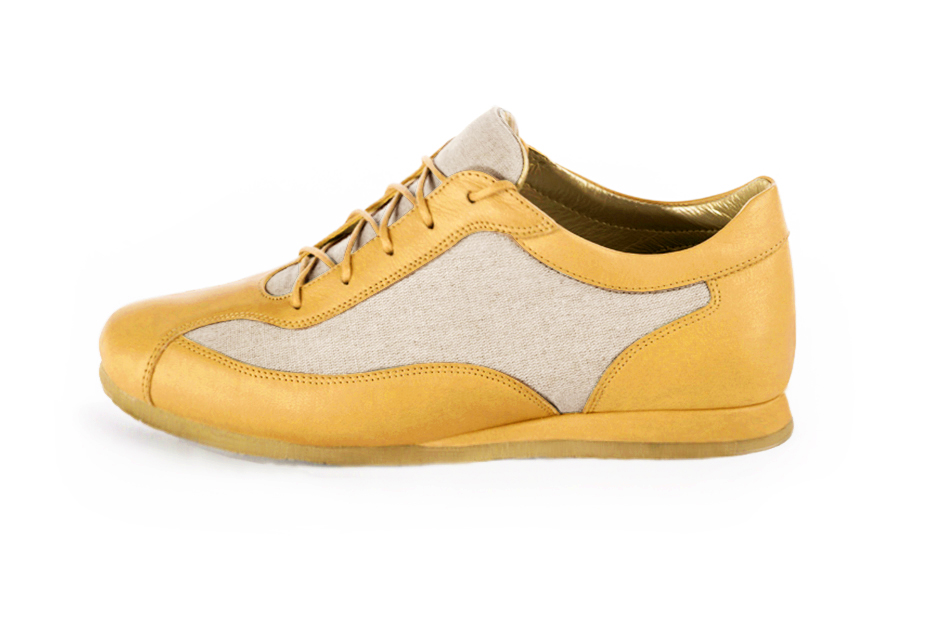 Basket femme habillée : Sneaker urbain bicolore couleur jaune ocre et beige naturel. Semelle fine. Doublure cuir. Vue de profil - Florence KOOIJMAN