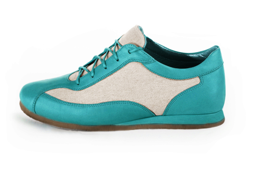 Basket femme habillée : Sneaker urbain bicolore couleur bleu turquoise et beige naturel. Semelle fine. Doublure cuir. Vue de profil - Florence KOOIJMAN