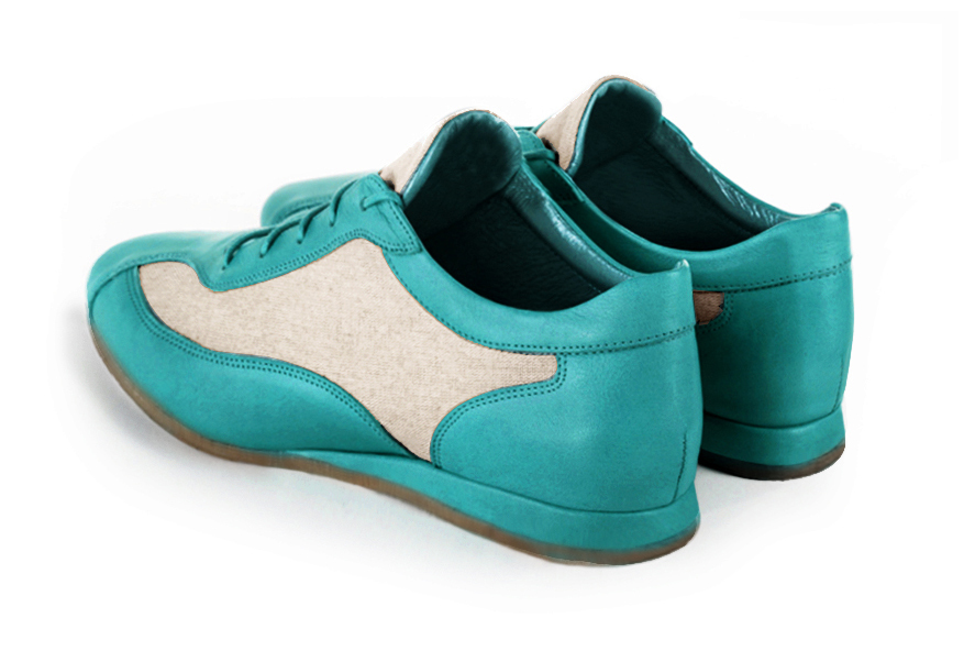 Basket femme habillée : Sneaker urbain bicolore couleur bleu turquoise et beige naturel. Semelle fine. Doublure cuir. Vue arrière - Florence KOOIJMAN