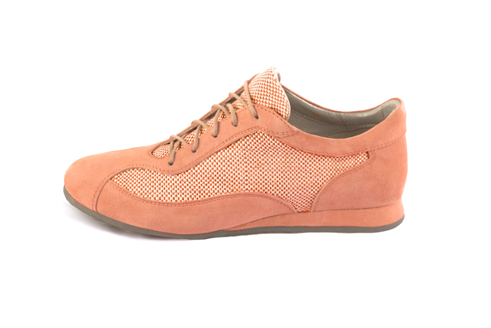 Basket femme habillée : Sneaker urbain unie  couleur orange pêche. Semelle fine. Doublure cuir. Vue de profil - Florence KOOIJMAN