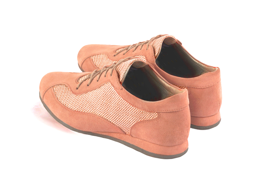 Basket femme habillée : Sneaker urbain unie  couleur orange pêche. Semelle fine. Doublure cuir. Vue arrière - Florence KOOIJMAN