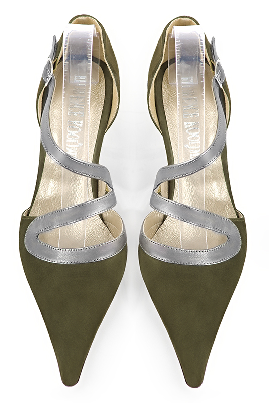 Chaussures habillées, élégantes et raffinées, ouvertes sur les côtés, avec une bride en forme de serpent, coloris vert kaki et gris tourterelle. Bout pointu. Haut. Talon fin. Cérémonie, soirée, cocktail, évènementiel. Personnalisation : Choix des cuirs, 
                des couleurs et des talons. Petites et grandes pointures. - Florence KOOIJMAN