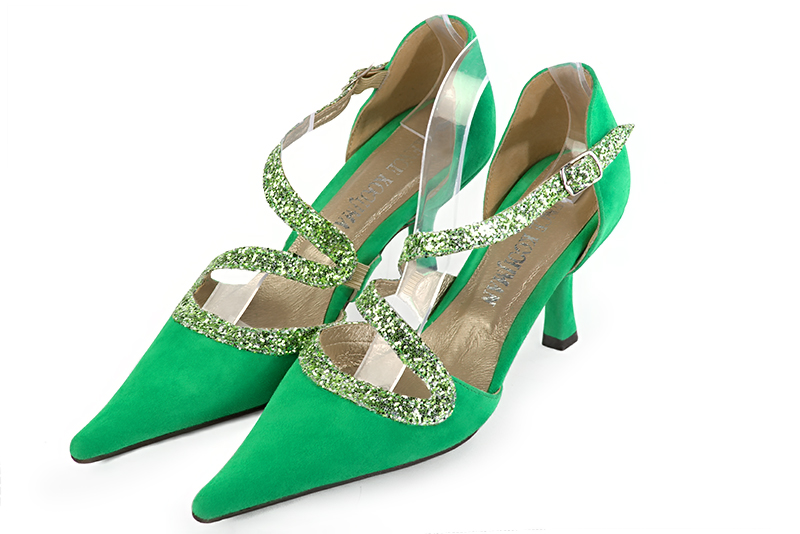 Chaussure femme à brides : Chaussure côtés ouverts bride serpent couleur vert émeraude. Bout pointu. Talon haut fin Vue avant - Florence KOOIJMAN