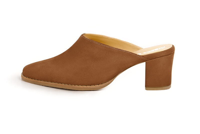 Chaussure femme à brides : Mule sabot couleur marron caramel. Bout rond. Talon mi-haut bottier. Vue de profil - Florence KOOIJMAN