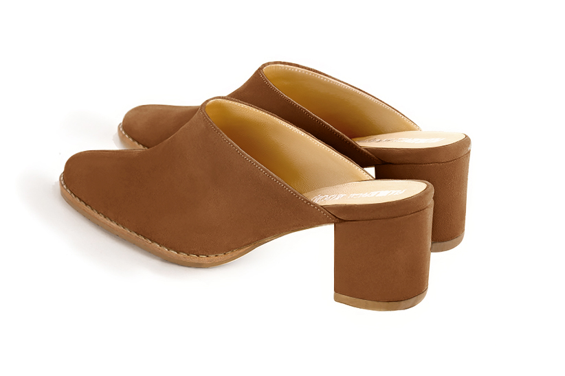 Chaussure femme à brides : Mule sabot couleur marron caramel. Bout rond. Talon mi-haut bottier. Vue arrière - Florence KOOIJMAN