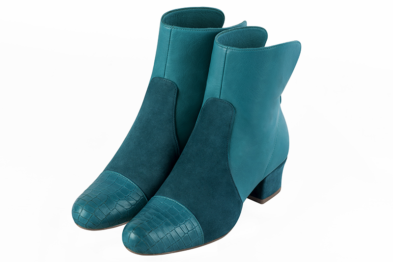 Boots femme : Boots fermeture éclair à l'arrière couleur bleu turquoise. Bout rond. Petit talon trotteur Vue avant - Florence KOOIJMAN