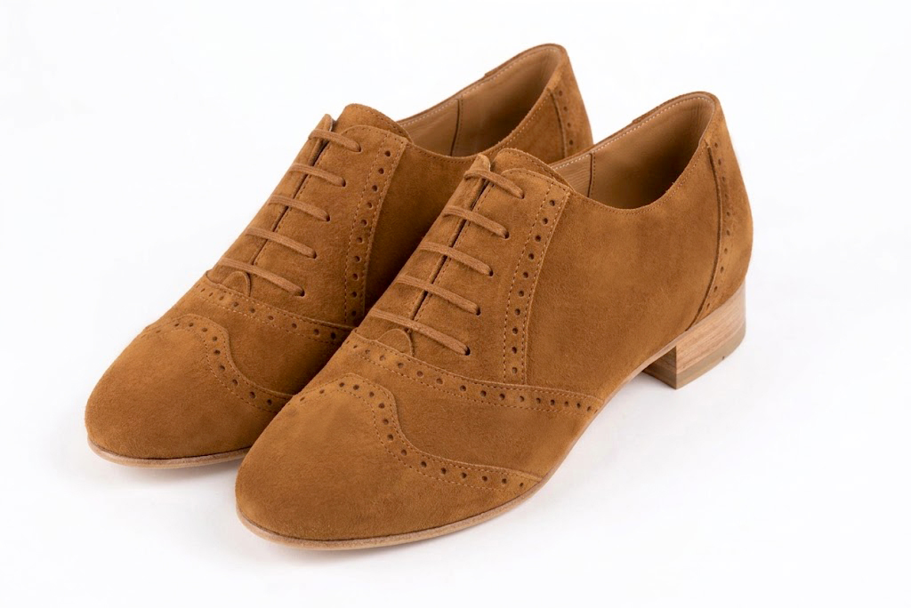 Chaussures à lacets femme habillées en cuir camel à semelle en cuir et bout rond - Vue avant