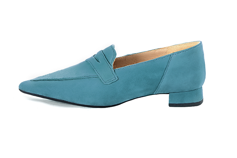 Mocassin femme : Mocassin élégant et raffiné couleur bleu canard. Bout pointu. Talon plat évasé. Vue de profil - Florence KOOIJMAN