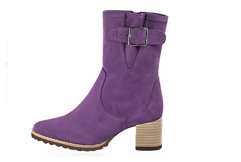 Boots femme : Boots avec des boucles sur le côté couleur violet améthyste. Bout rond. Talon mi-haut bottier. Vue de profil - Florence KOOIJMAN