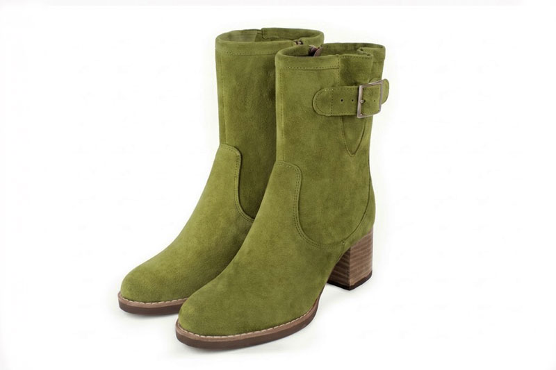 Bottines boucle sur le côté pour femme en cuir vert pistache avec bout rond et talon bottier de 6 cm - Vue avant