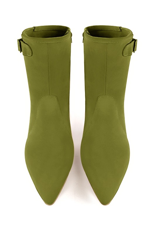 Boots femme : Boots fermeture éclair à l'intérieur couleur vert pistache. Bout effilé. Talon mi-haut conique. Vue du dessus - Florence KOOIJMAN