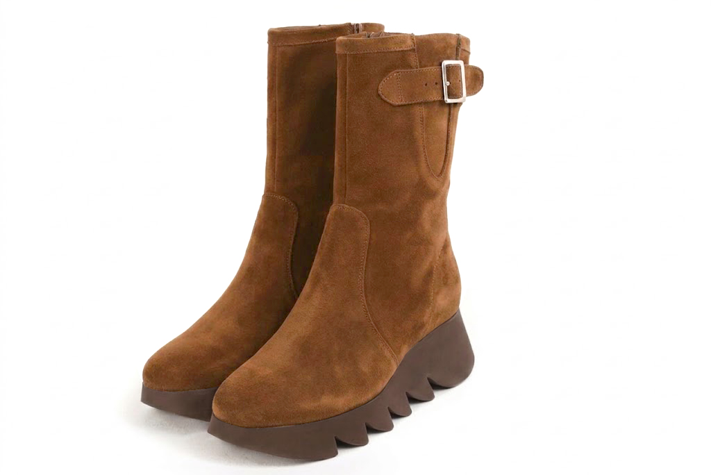 Bottines avec un zip intérieur pour femme en cuir cognac avec bout rond et semelle épaisse et sculpturale en gomme - Vue avant