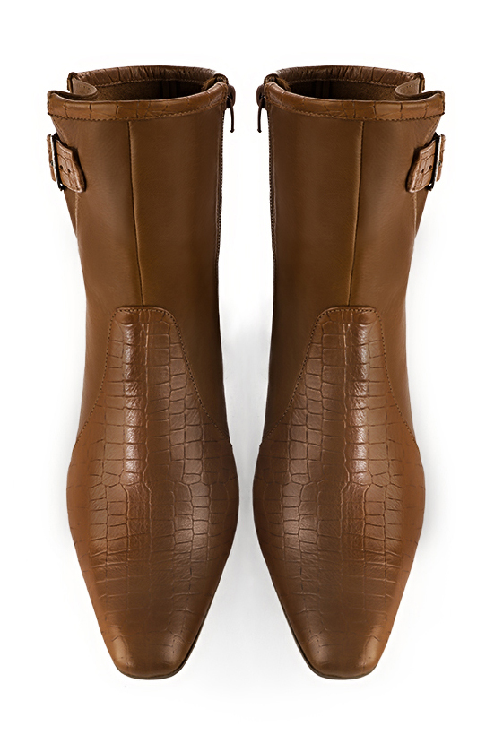 Boots femme : Boots avec des boucles sur le côté couleur marron caramel. Bout carré. Talon mi-haut bottier. Vue du dessus - Florence KOOIJMAN