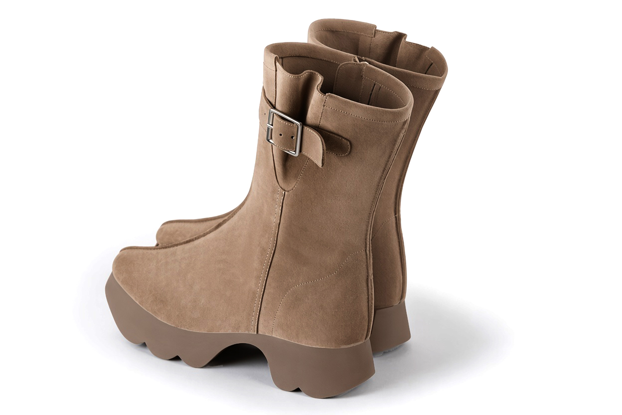 Bottines avec un zip intérieur pour femme en cuir nude avec bout rond et semelle épaisse et sculpturale en gomme - Vue arrière